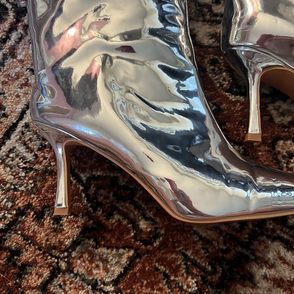 Silver Metallic Point Toe Knee High Heeled Boots - Picture 8 of 8
